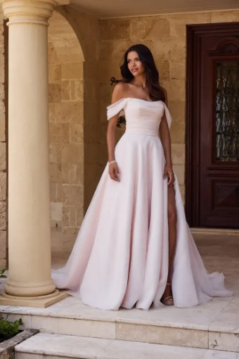 Rianne By Sophia Tolli $0 default Ivory thumbnail