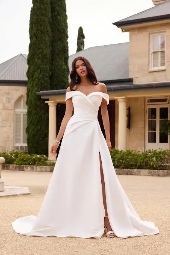 Chandra By Sophia Tolli $0 default Ivory thumbnail