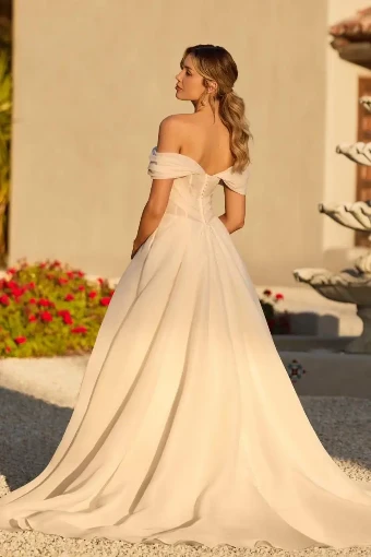 Ariane By Sophia Tolli Price Range: $1889.00-$4999.00 $4 Ivory thumbnail