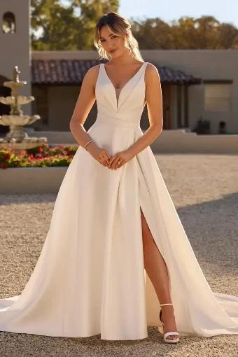 Ballina By Sophia Tolli Price Range: $1889.00-$4999.00 $0 default Ivory thumbnail