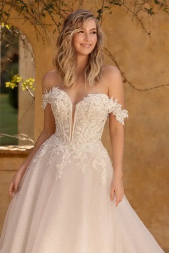 Camille By Sophia Tolli $3 Ivory thumbnail