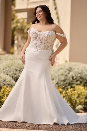 Dove By Sophia Tolli Price Range: $1889.00-$4999.00 $5 Ivory thumbnail