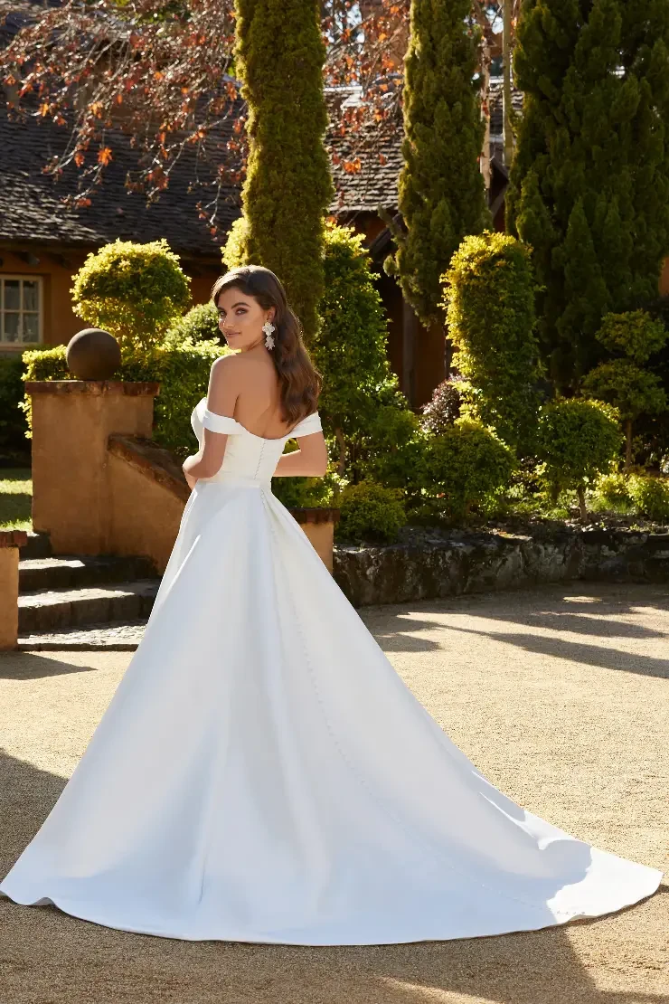 Zendaya By Sophia Tolli Price Range: $1889.00-$4999.00 #2 Ivory picture