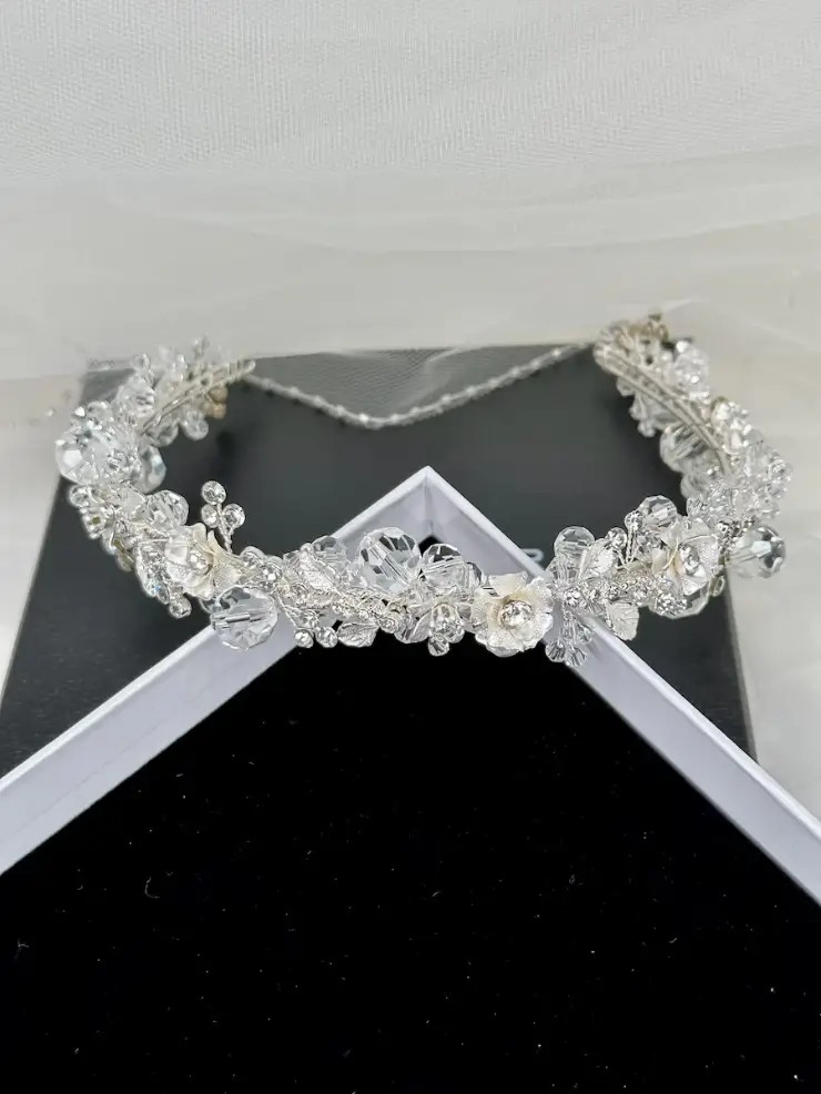 WH771, QUINN SILVER CRYSTAL HEADBANDSILVER2.5CM #1 Silver picture