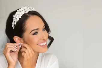 Isabelle $2 Silver thumbnail