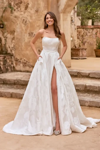 Renee By Tania Olsen Price Range: $1600.00 - $3200.00 $4 default Ivory thumbnail