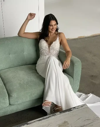 PIPER By Peter Trends $3 Ivory thumbnail