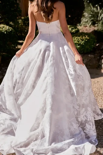 Emmeline By Tania Olsen Price Range: $1600.00 - $3200.00 $3 Vintage White thumbnail