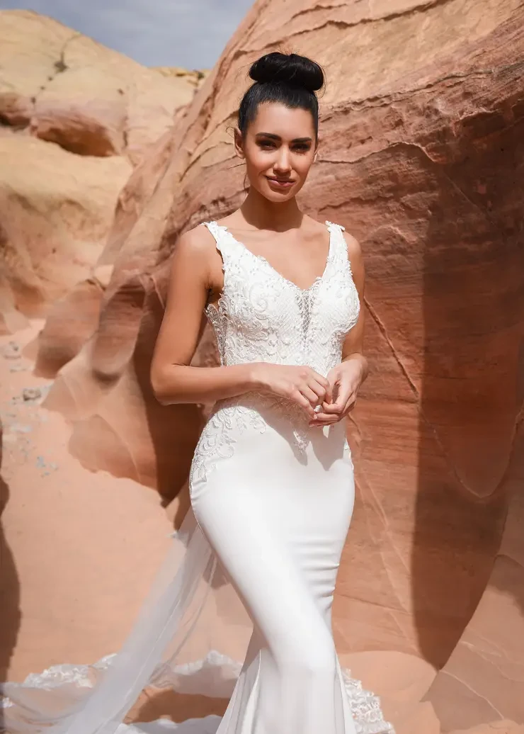 Harmonia By Dando London Price Range: $3699.00 - $8200.00 #0 default Ivory picture