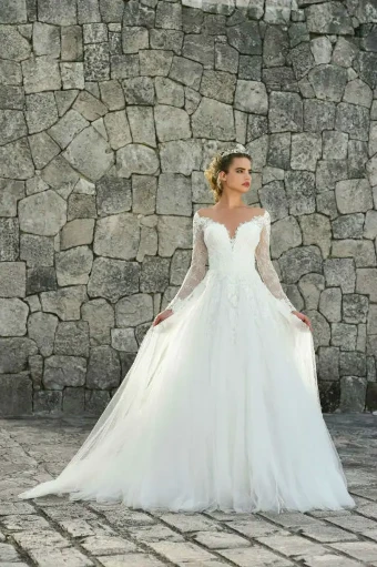 Canary Wharf By Dando London Price Range: $3699.00 - $8200.00 $0 default Ivory thumbnail