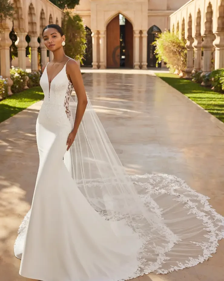 Oimbra By Rosa Clara Price Range: $2999.99 - $7750.00 #0 default Natural picture