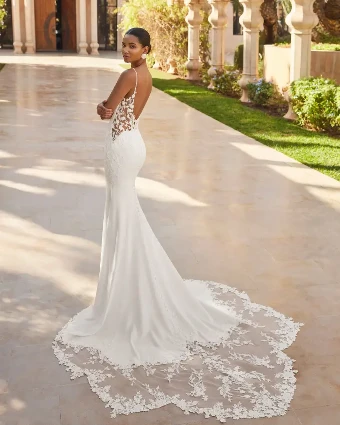 Oimbra By Rosa Clara Price Range: $2999.99 - $7750.00 $1 Natural thumbnail