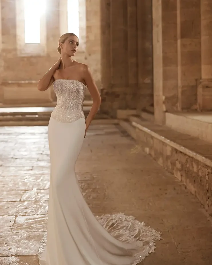 Lilia By Rosa Clara Price Range: $2999.99 - $7750.00 #0 default Natural picture