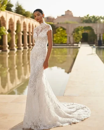 Oliver By Rosa Clara Price Range: $2999.99 - $7750.00 $3 default Natural/Nude thumbnail