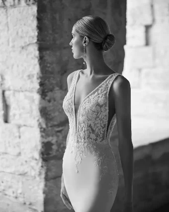 Lior By Rosa Clara Price Range: $2999.99 - $7750.00 $2 Natural thumbnail