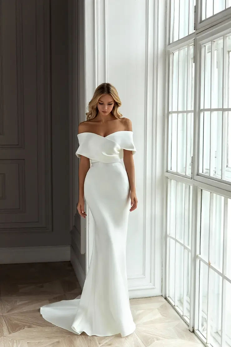 Jess By Eva Lendel Price Range: $2999.00 - $6300.00 #1 Original picture
