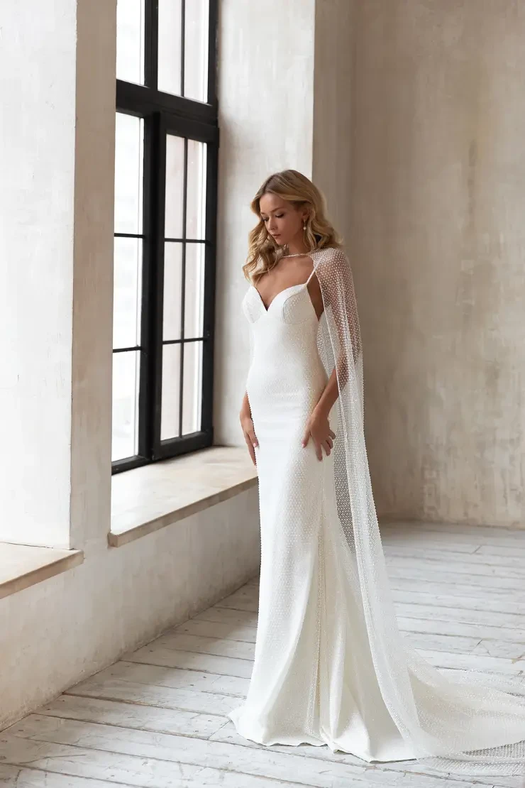 Daniel By Eva Lendel Price Range: $2999.00 - $6300.00 #0 default Ivory picture