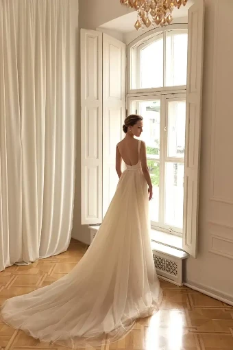 Rory By Eva Lendel Price Range: $2999.00 - $6300.00 $1 Ivory thumbnail