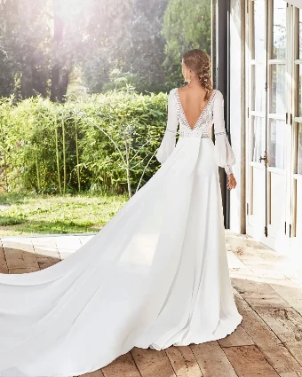 Caimad By Rosa Clara Price Range: $2999.99 - $7750.00 $1 Natural thumbnail