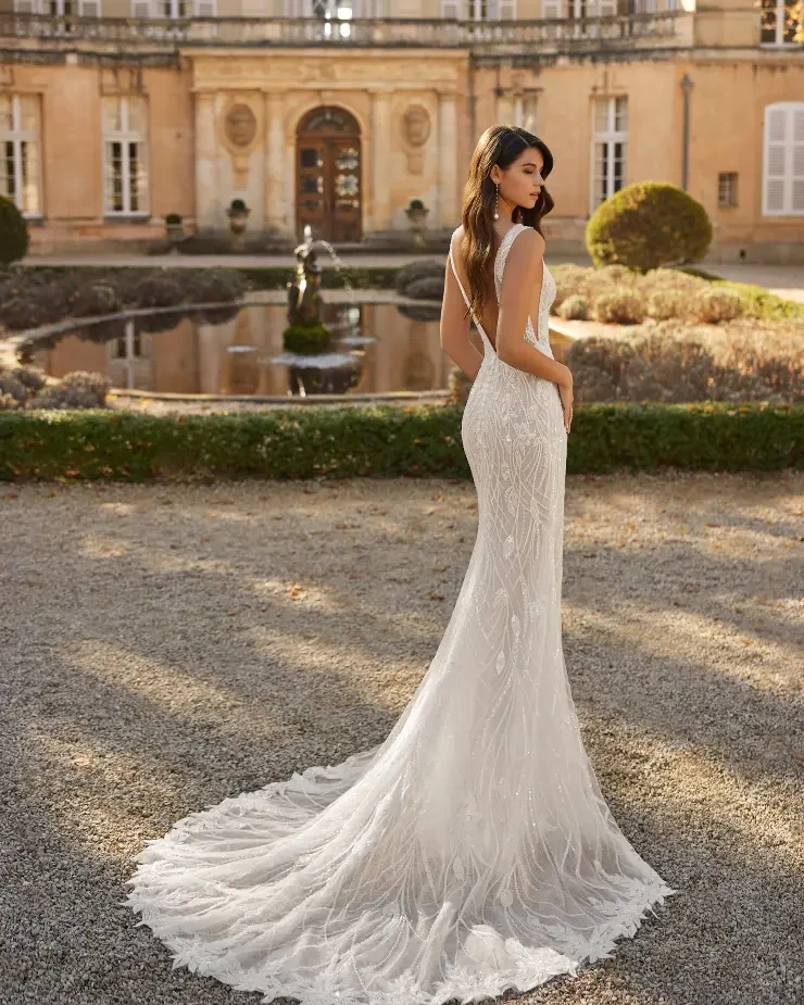 Vina By Rosa Clara Price Range: $2999.99 - $7750.00 #2 default Natural picture
