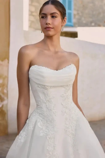 Joy By Sophia Tolli $1 Ivory thumbnail