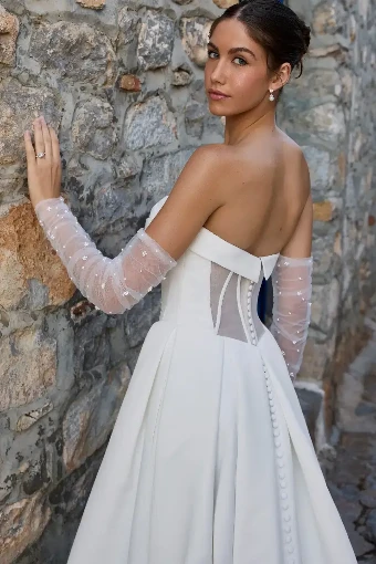 Teagan By Sophia Tolli Price Range: $1889.00-$4999.00 $3 Ivory thumbnail