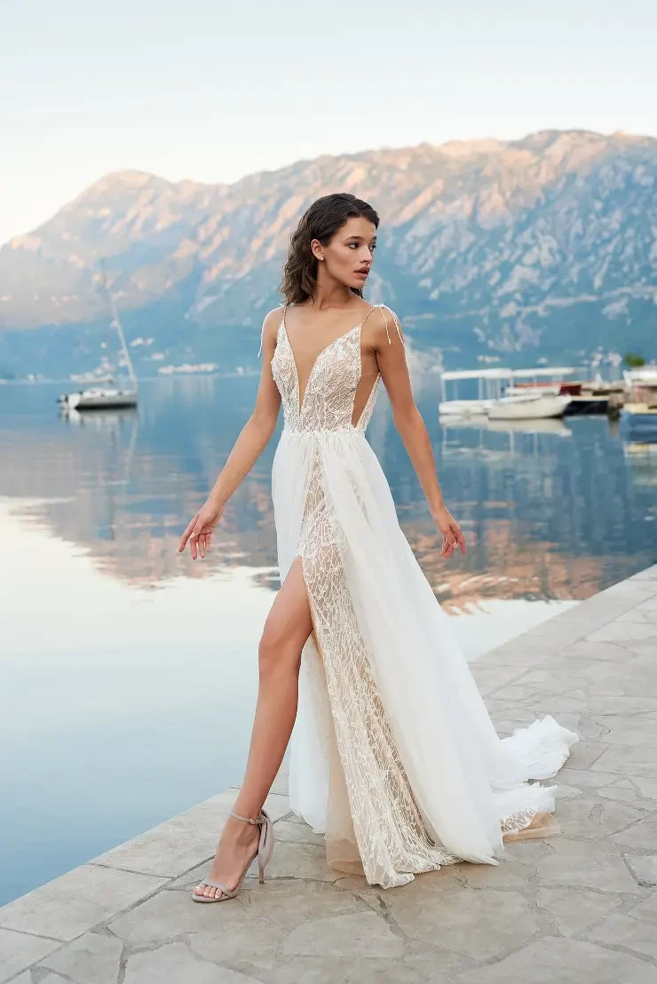 Haydee By Pollardi Price Range: $2200.00 - $4200.00 #0 default Ivory picture