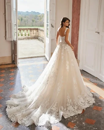 Vannia By Rosa Clara Price Range: $2999.99 - $7750.00 $1 Natural thumbnail