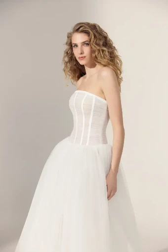 Paris By Ariamo Price Range: $1899.00 - $4400.00 $1 Ivory thumbnail