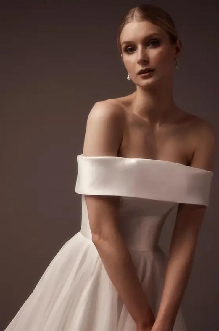 Clarissa By Ariamo #1 Ivory picture