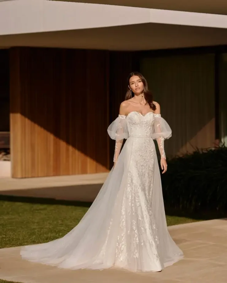 Iseo Dress and Sleeves hi By Rosa Clara Price Range: $2999.99 - $7750.00 #0 default Natural picture