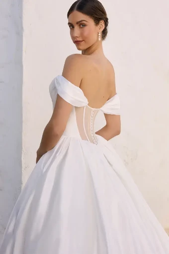 Kirby By Sophia Tolli Price Range: $1889.00-$4999.00 $6 Ivory thumbnail