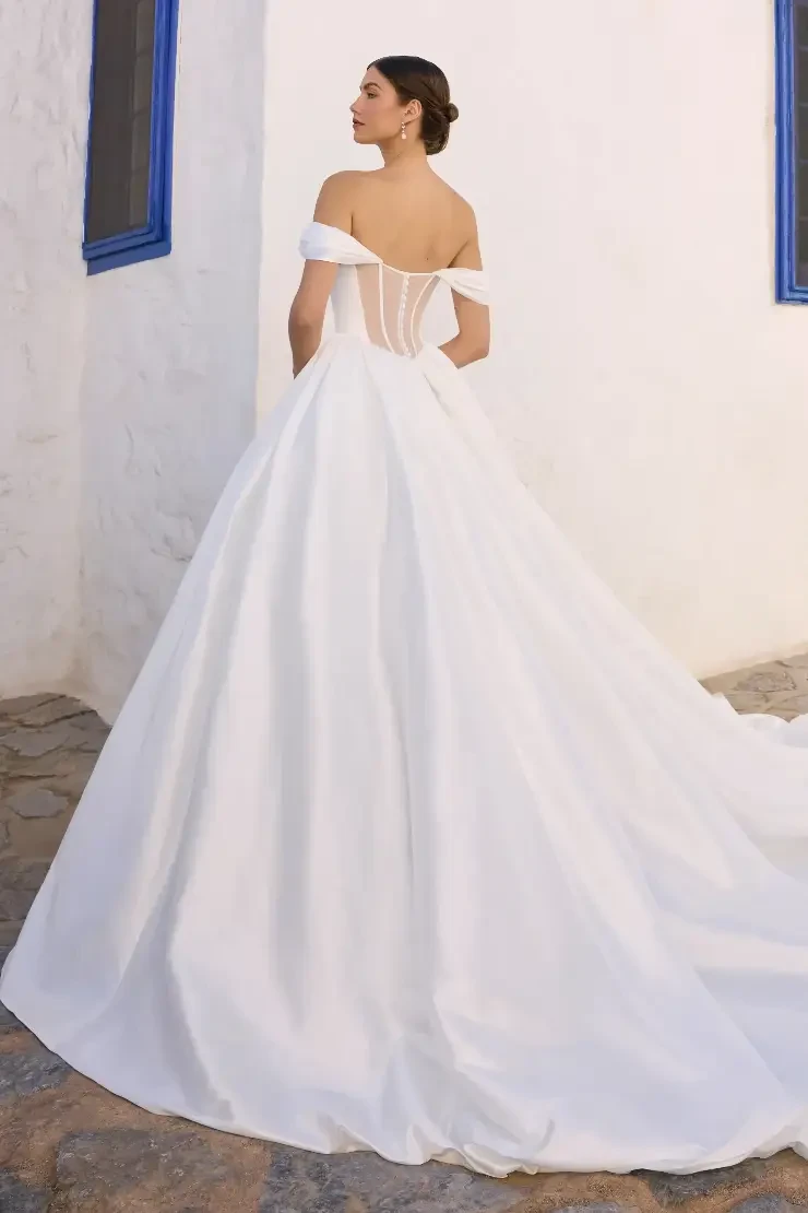 Kirby By Sophia Tolli Price Range: $1889.00-$4999.00 #7 default Ivory picture