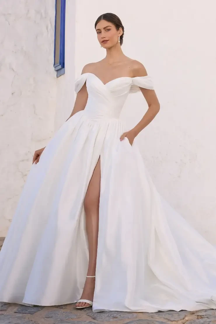 Kirby By Sophia Tolli Price Range: $1889.00-$4999.00 #0 default Ivory picture
