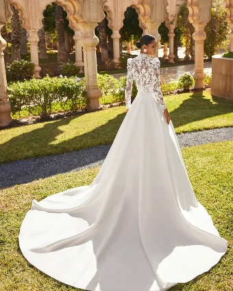 OREL By Rosa Clara Price Range: $2999.99 - $7750.00 $3 default Natural thumbnail