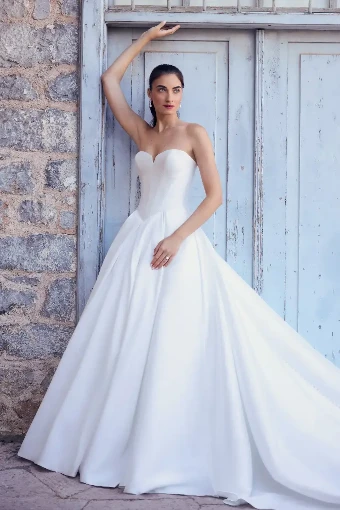 Elli By Sophia Tolli Price Range: $1889.00-$4999.00 $3 Ivory thumbnail