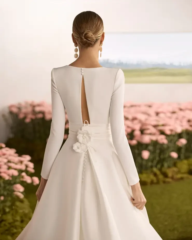 Rasgo By Rosa Clara Price Range: $2999.99 - $7750.00 #1 Natural picture