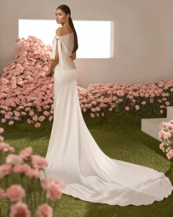 Rodas By Rosa Clara Price Range: $2999.99 - $7750.00 $1 Natural thumbnail