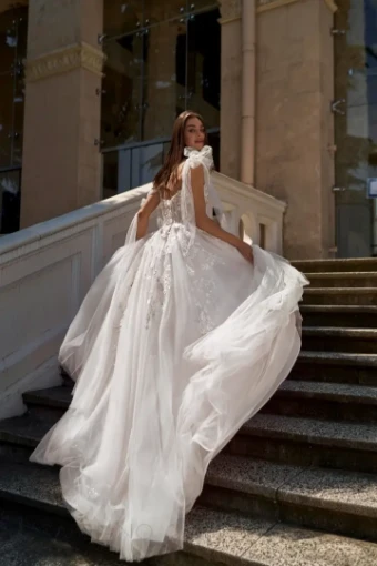 EVITA By Gabbiano $1 Milk thumbnail