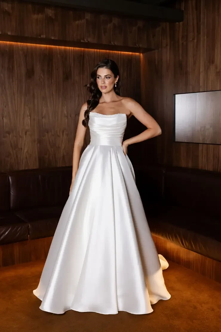 Mariella By Jack Sullivan Price Range: $2,200.00 - $4,750.00 #0 default Ivory picture