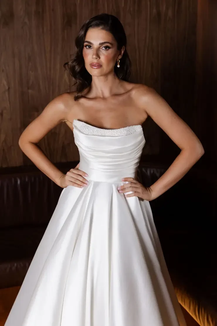 Mariella By Jack Sullivan Price Range: $2,200.00 - $4,750.00 #1 Ivory picture