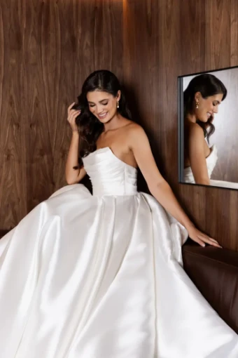 Mariella By Jack Sullivan Price Range: $2,200.00 - $4,750.00 $2 Ivory thumbnail