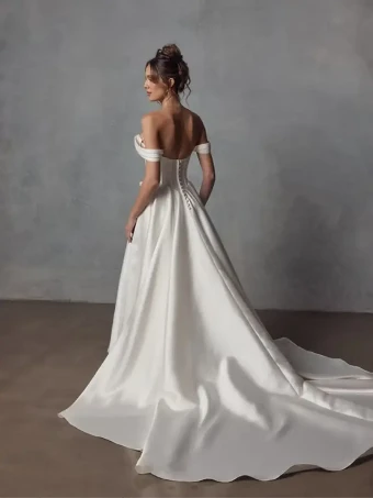 Sandy By Jack Sullivan Price Range: $2,200.00 - $4,750.00 $2 Ivory thumbnail
