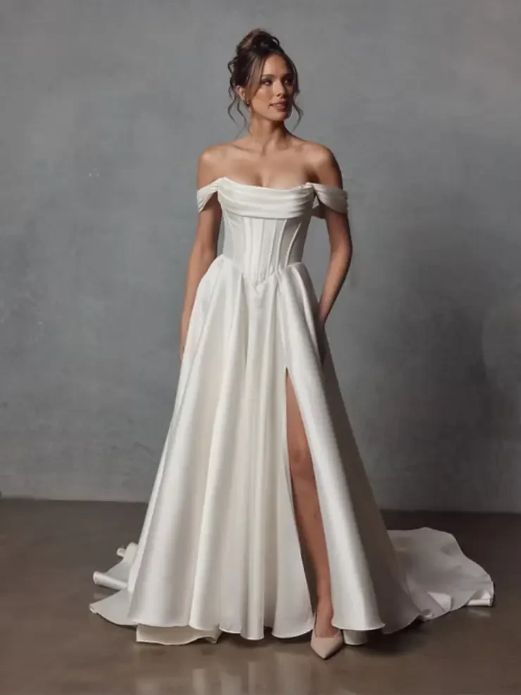 Sandy By Jack Sullivan Price Range: $2,200.00 - $4,750.00 #1 Ivory picture