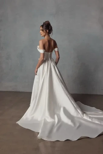 Sandy By Jack Sullivan Price Range: $2,200.00 - $4,750.00 $3 default Ivory thumbnail