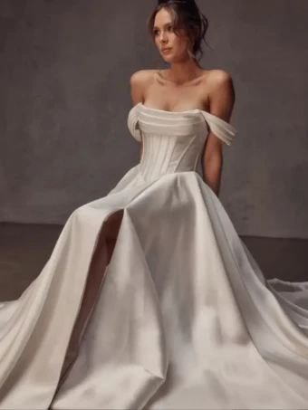 Sandy By Jack Sullivan Price Range: $2,200.00 - $4,750.00 $3 default Ivory thumbnail