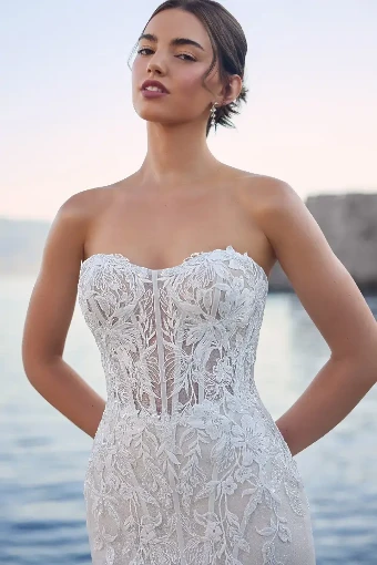 Malibu By Sophia Tolli Price Range: $1889.00-$4999.00 $2 Ivory thumbnail