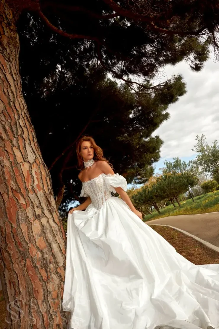 GENEVA By Gabbiano Wedding Gowns Price Range: $2699.00 - $4270.00 #1 Milk picture