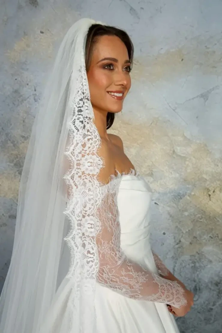 C681A, 108”, Two Tier #1 Ivory picture