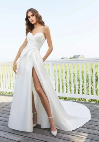 ERIN - 12133 BY MORILEEDIAMOND WHITE10 By Morilee Price Range: $2200.00 - $5285.00 $0 default Diamond White thumbnail